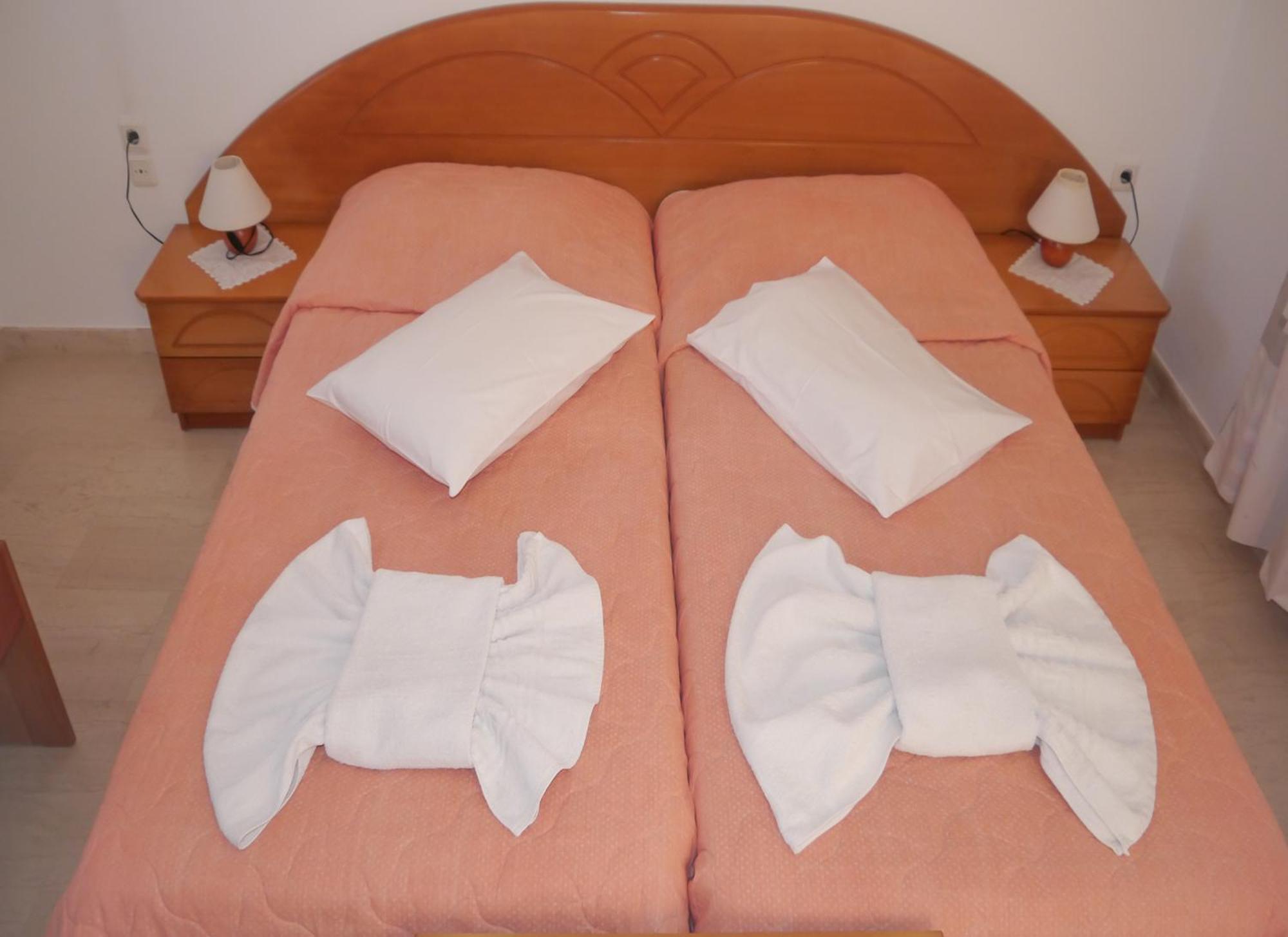 Aparthotel Tria Adelphia Arillas  Pokoj fotografie